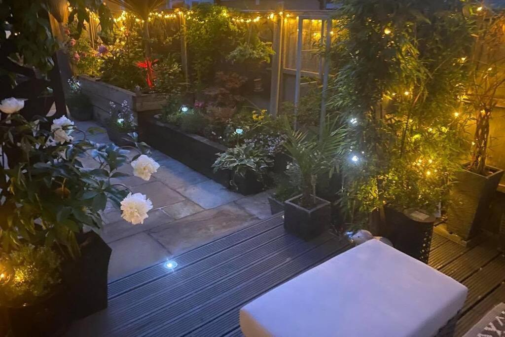 Secret Gem 1 Bed Garden Flat Private Luxury Hot Tub Apartamento Bournemouth Exterior foto