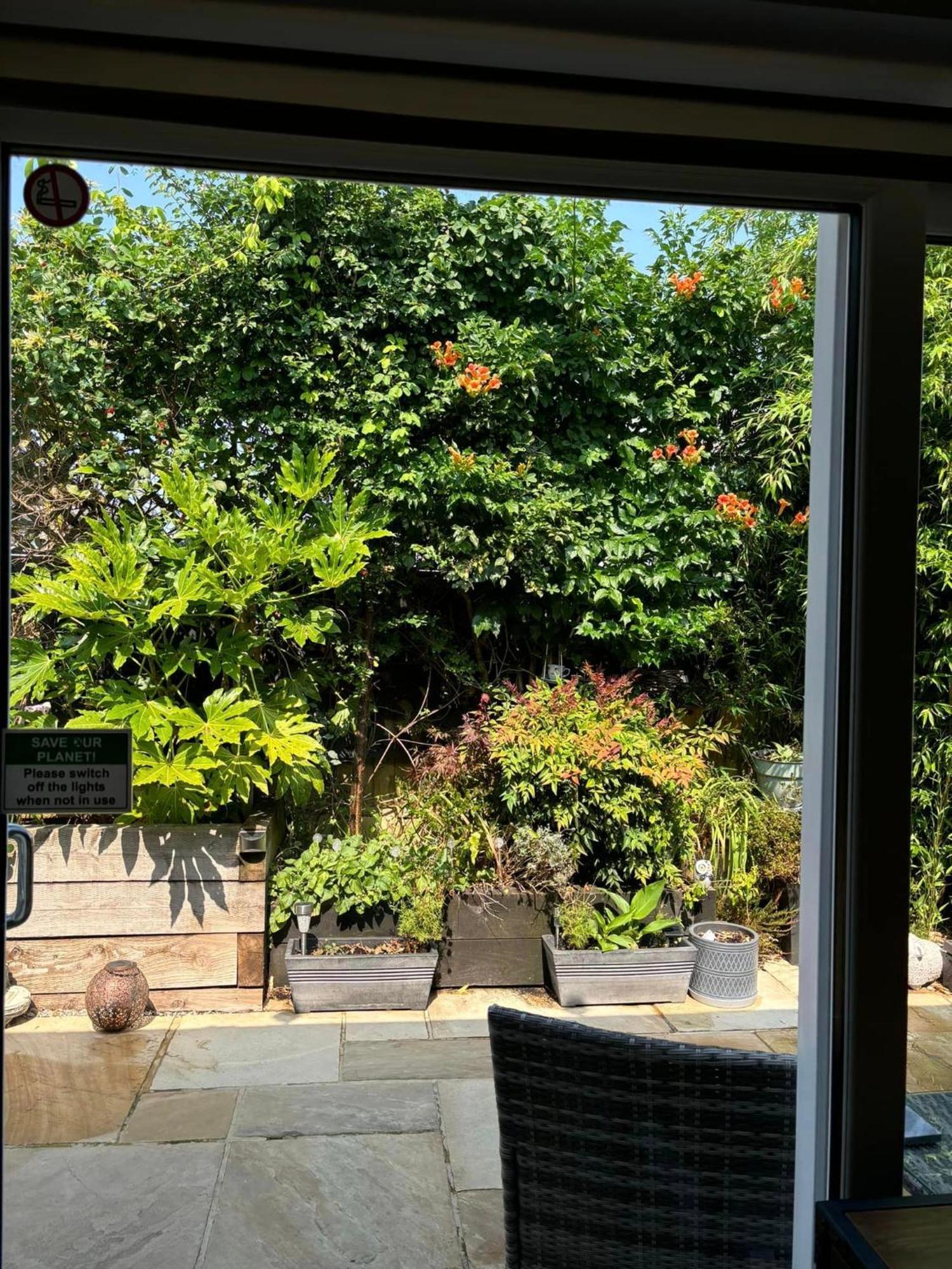 Secret Gem 1 Bed Garden Flat Private Luxury Hot Tub Apartamento Bournemouth Exterior foto