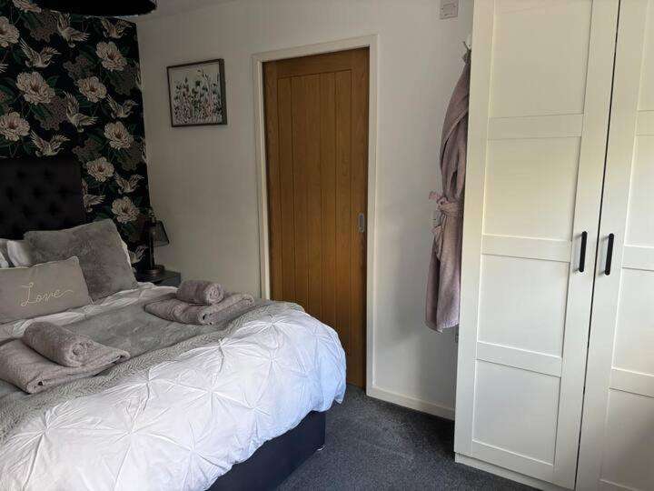 Secret Gem 1 Bed Garden Flat Private Luxury Hot Tub Apartamento Bournemouth Exterior foto
